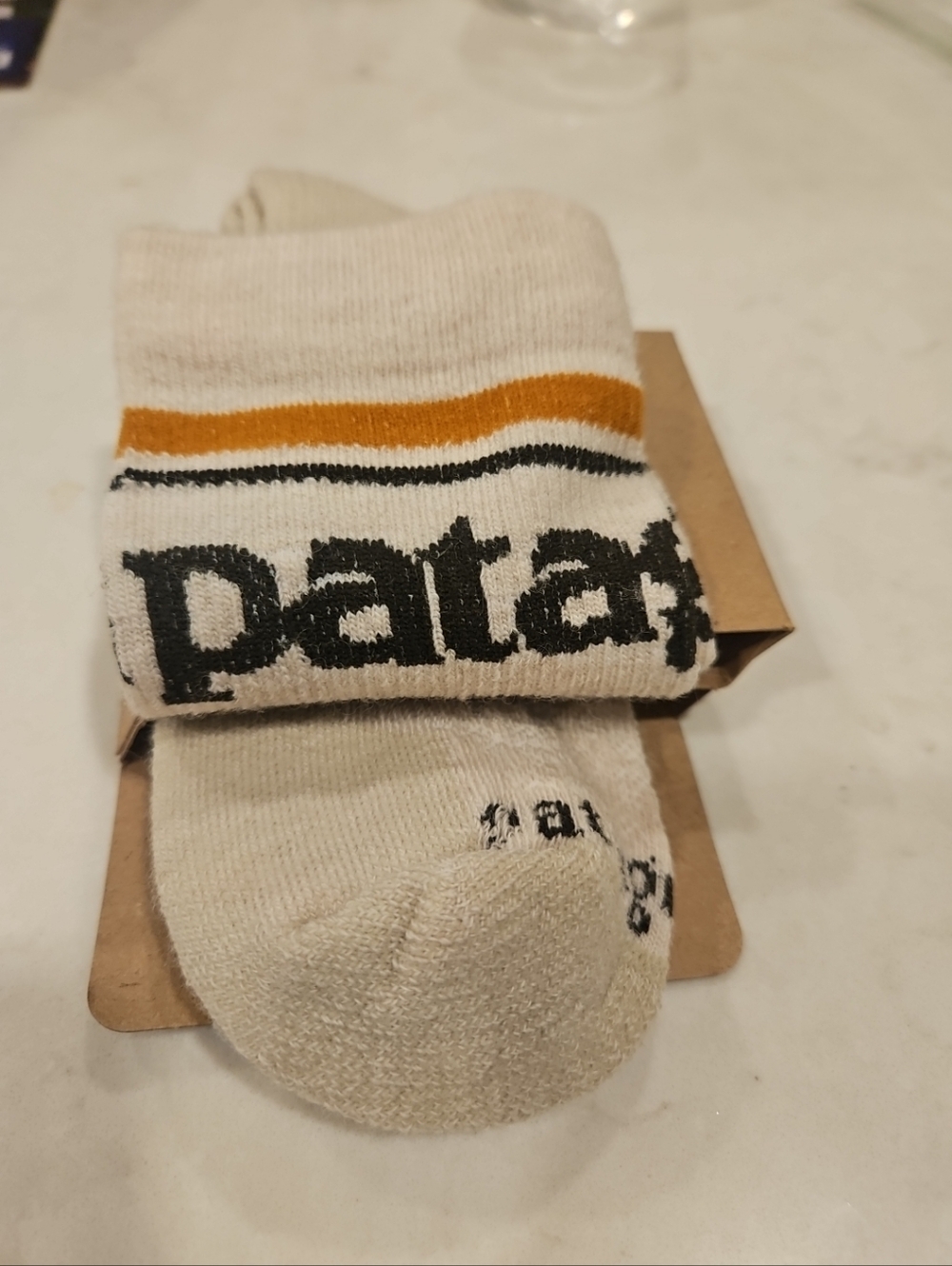 Patagonia Merino Wool Crew Hiking Socks Size L Park Stripe Oatmeal - Picture 2 of 4